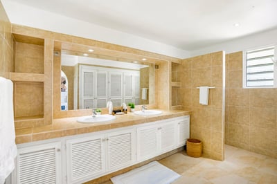 Luxury Villa Photo #37