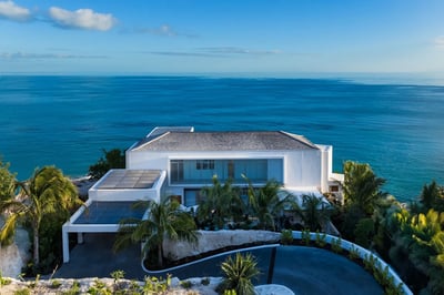 Luxury Villa Photo #5