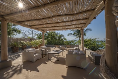 Luxury Villa Photo #9