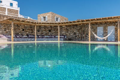 Luxury Villa Photo #11