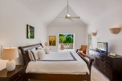 Luxury Villa Photo #37