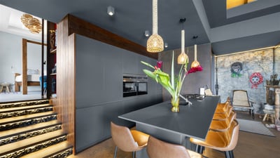Kitchen & Dining Area