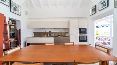 Luxury Villa Photo #17