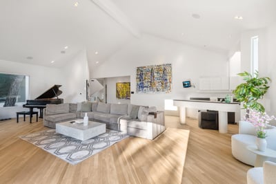 Luxury Villa Photo #18