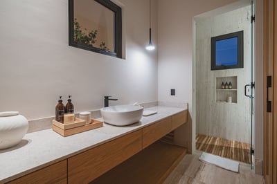 Luxury Villa Photo #46