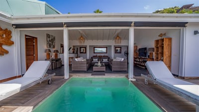 Luxury Villa Photo #2