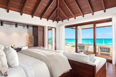 Luxury Villa Photo #15
