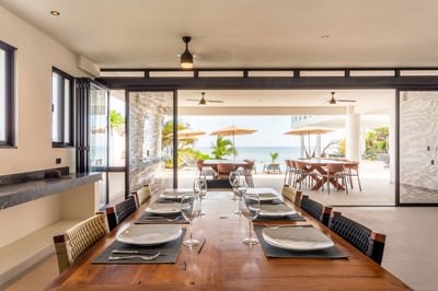 Luxury Villa Photo #17