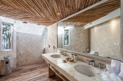 Luxury Villa Photo #14