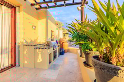 Luxury Villa Photo #16