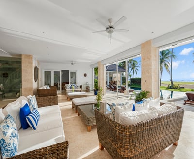 Luxury Villa Photo #9