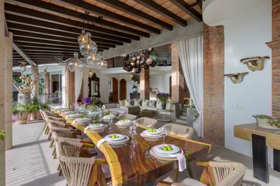 Luxury Villa Photo #16