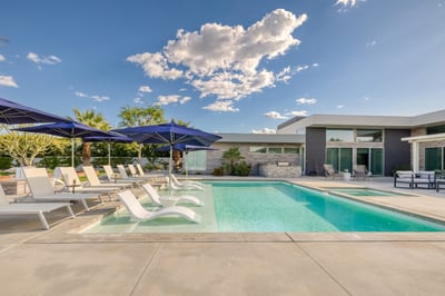 Luxury Villa Photo #2