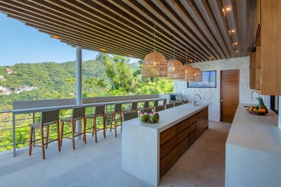 Luxury Villa Photo #17