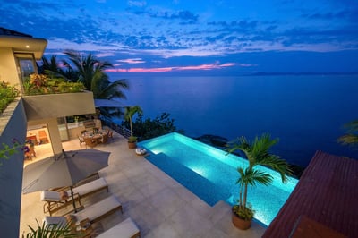 Luxury Villa Photo #5