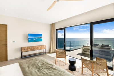 Luxury Villa Photo #31