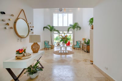 Luxury Villa Photo #14