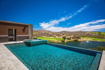 Luxury Villa Photo #7