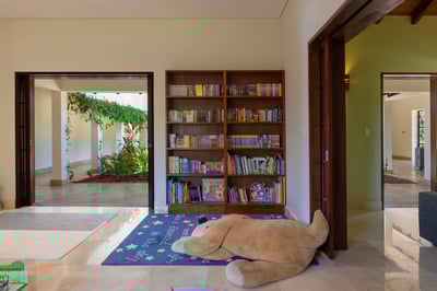 Luxury Villa Photo #11