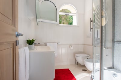 Luxury Villa Photo #14