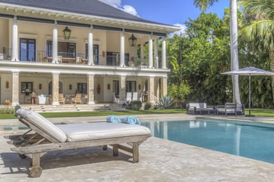 Luxury Villa Photo #4