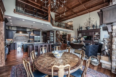 Luxury Villa Photo #11