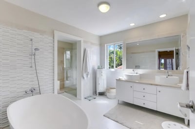 Luxury Villa Photo #37