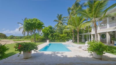 Luxury Villa Photo #6