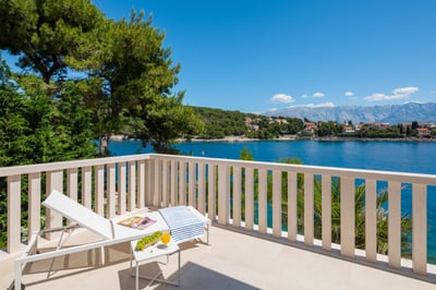 Luxury Villa Photo #24