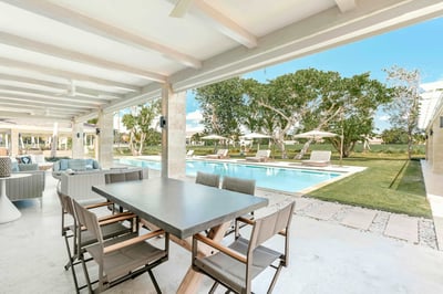 Luxury Villa Photo #11