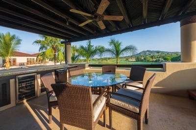 Luxury Villa Photo #8