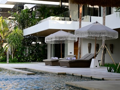 Luxury Villa Photo #14