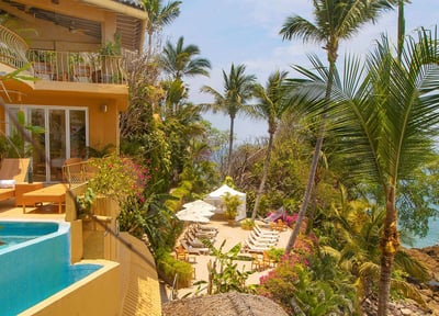 Luxury Villa Photo #3