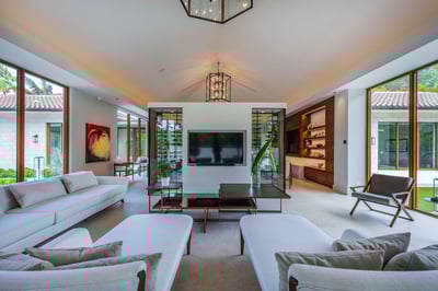 Luxury Villa Photo #18