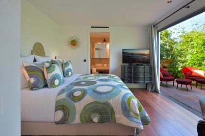 Luxury Villa Photo #11