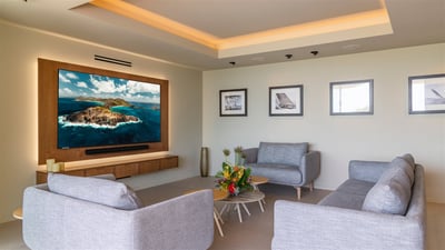Luxury Villa Photo #18