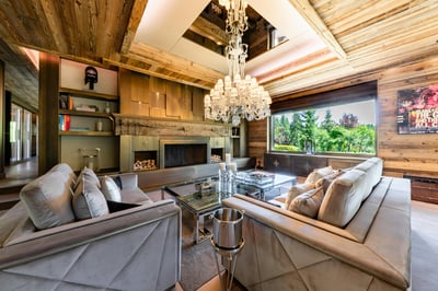 Luxury Villa Photo #9