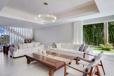 Luxury Villa Photo #18