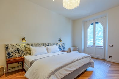 Luxury Villa Photo #27
