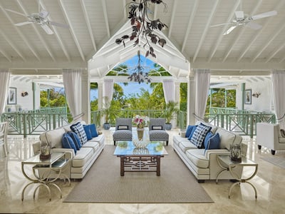 Luxury Villa Photo #3