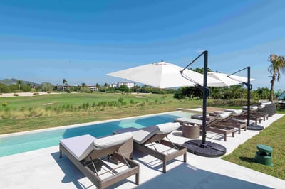 Luxury Villa Photo #3