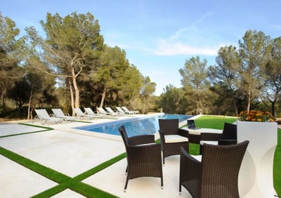 Luxury Villa Photo #3