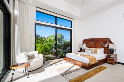 Luxury Villa Photo #28