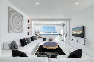 Luxury Villa Photo #14