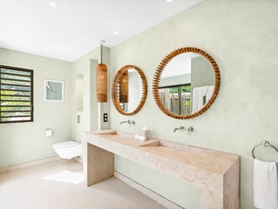 Luxury Villa Photo #40