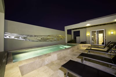 Luxury Villa Photo #6