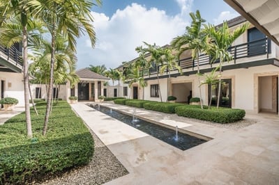 Luxury Villa Photo #10