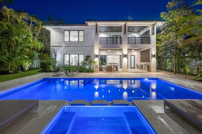 Luxury Villa Photo #2