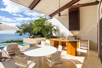 Luxury Villa Photo #12