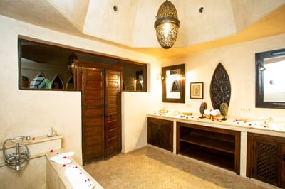 Luxury Villa Photo #36